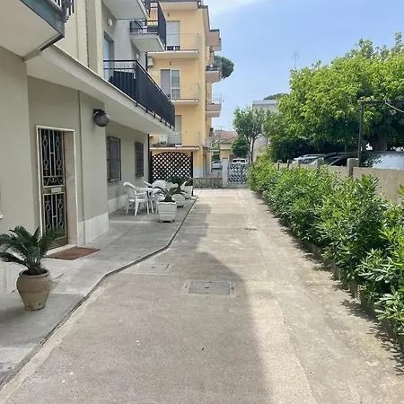 Cv007 - Cervia, Nuovo Bilocale Con Balcone Sul Lungomare 아파트 *